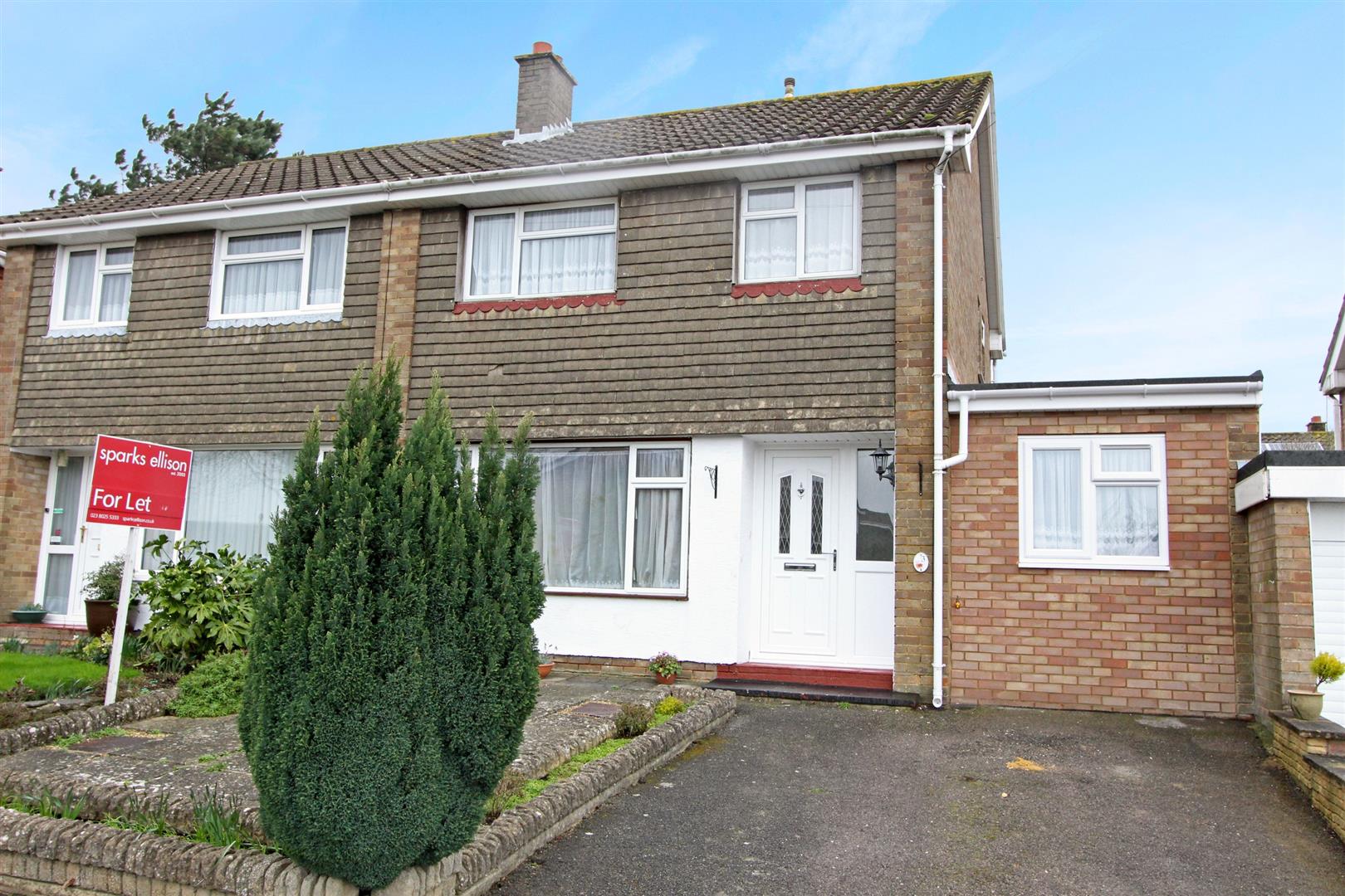 Carisbrooke Crescent, Chandlers Ford Sparks Ellison