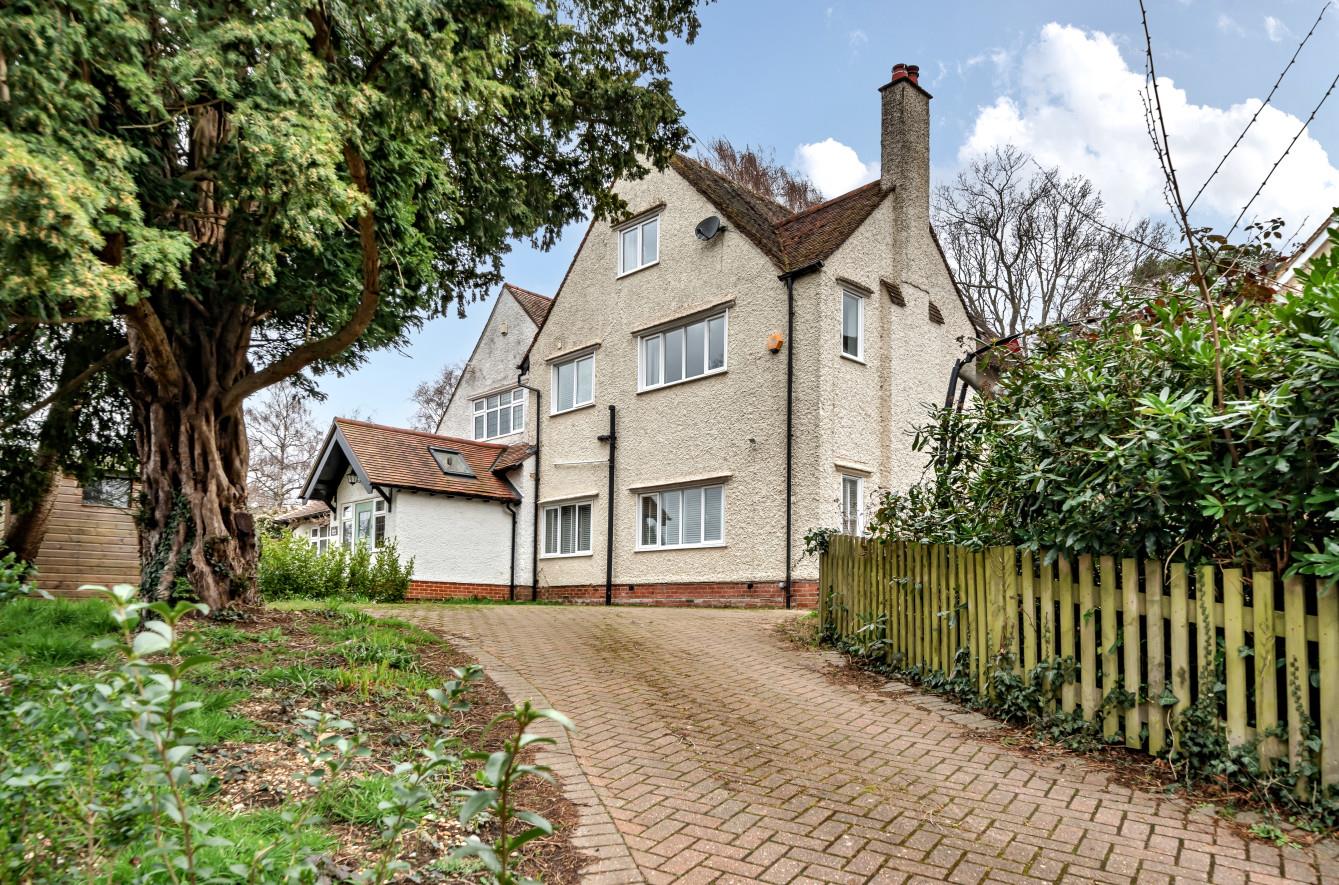 Pine Crescent, Hiltingbury, Chandlers Ford Sparks Ellison