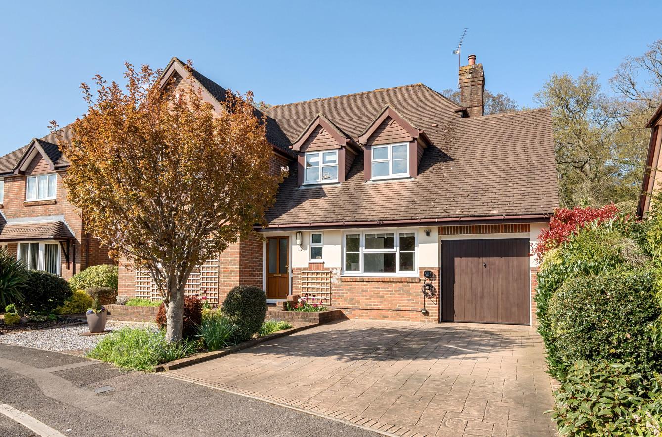 Witham Close, Valley Park, Chandler's Ford