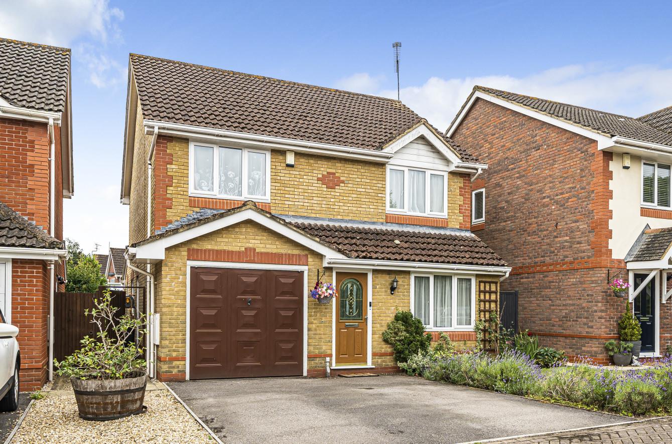 Larkspur Drive, Knightwood Park, Chandler's Ford Sparks Ellison