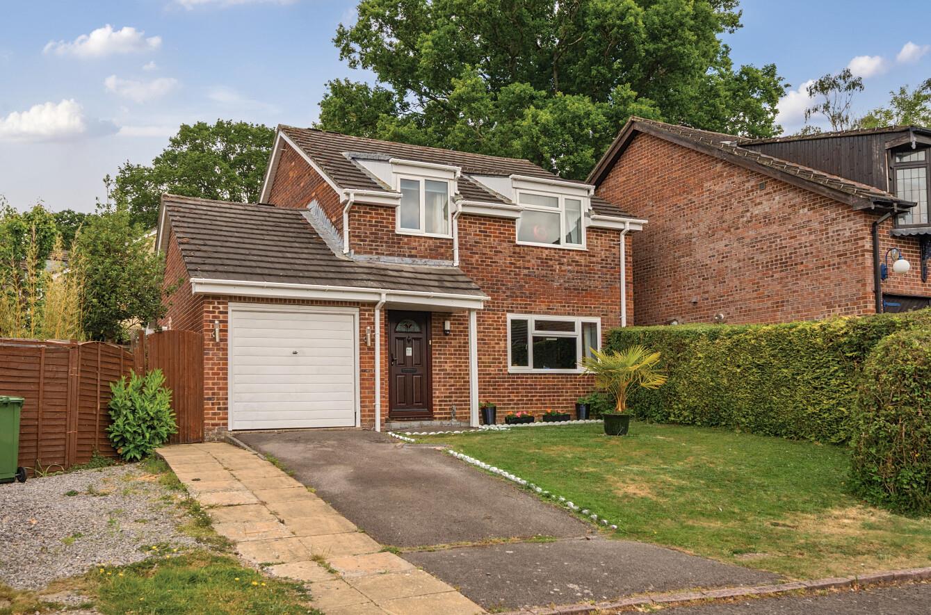 Highcliffe Drive, Boyatt Wood, Eastleigh