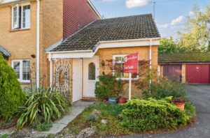 Conway Close, Valley Park, Chandler’s Ford