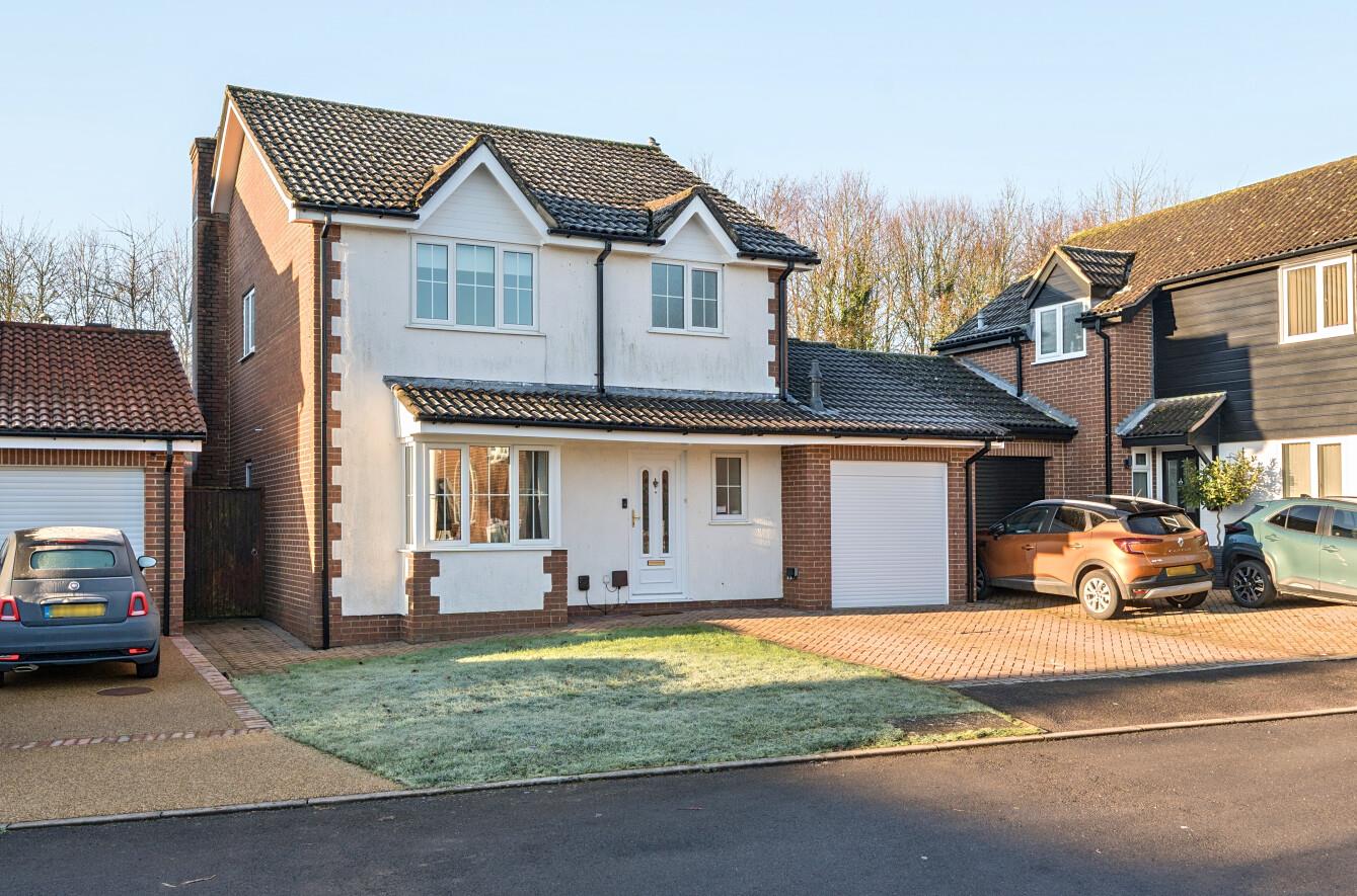 Tees Close, Valley Park, Chandler's Ford