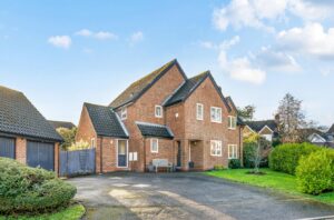 Cranbourne Drive, Otterbourne, Winchester
