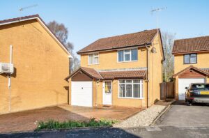 Donnington Drive, Valley Park, Chandler’s Ford