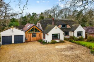 Hook Crescent, Parish of Ampfield