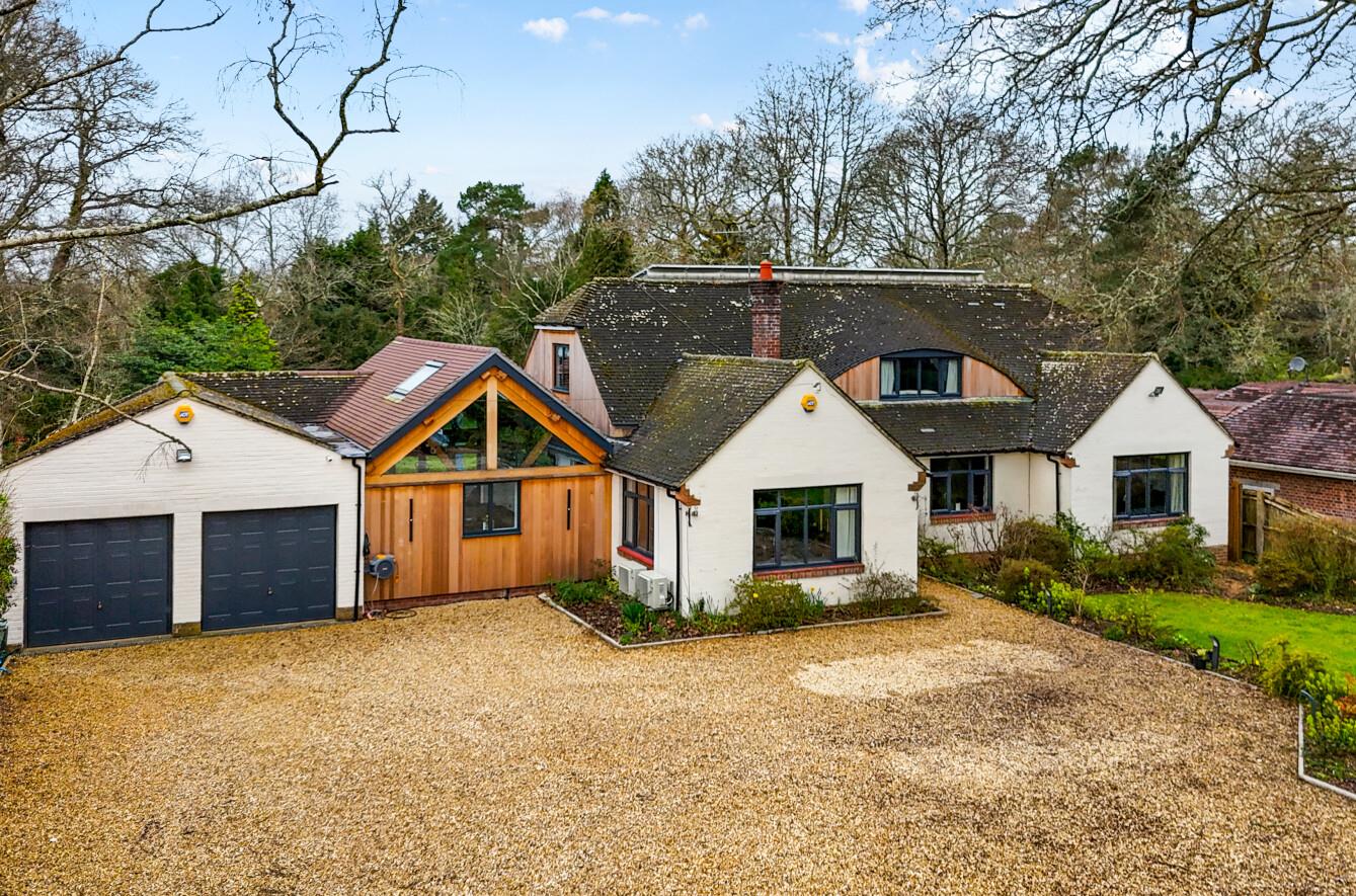 Hook Crescent, Parish of Ampfield