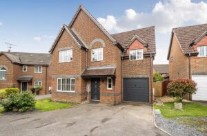 Sir Lancelot Close, Knightwood Park, Chandlers Ford