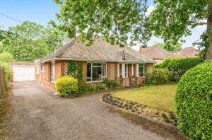Oakwood Road, Hiltingbury, Chandler’s Ford