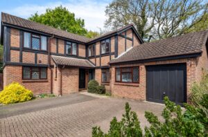 Guildford Drive, Valley Park, Chandlers Ford