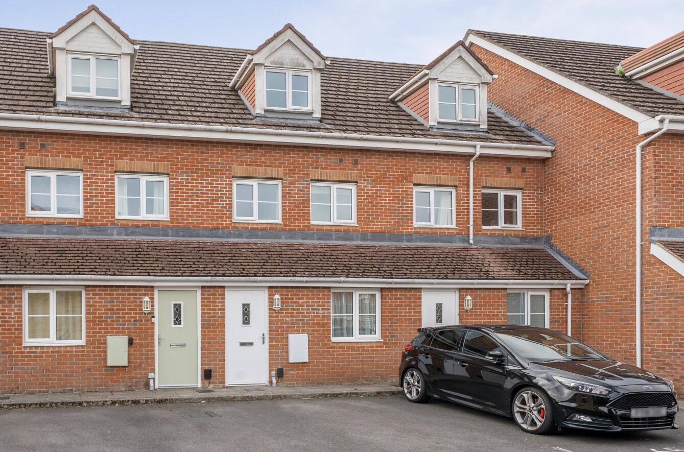 Bright Wire Crescent, Eastleigh